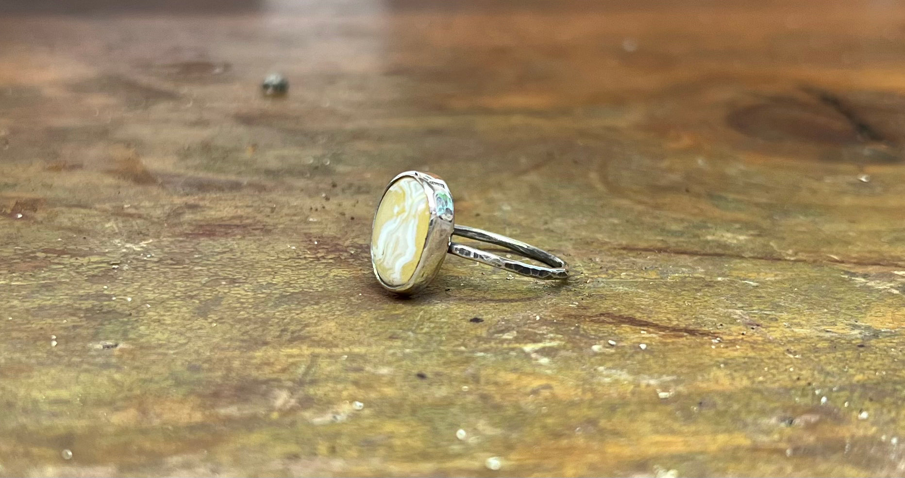 Sterling silver agate ring